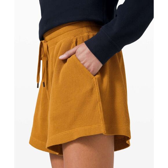 (4) $68 Lululemon Mellow In High-Rise Short 5" *Waffle Spiced Bronze - Picture 4 of 7